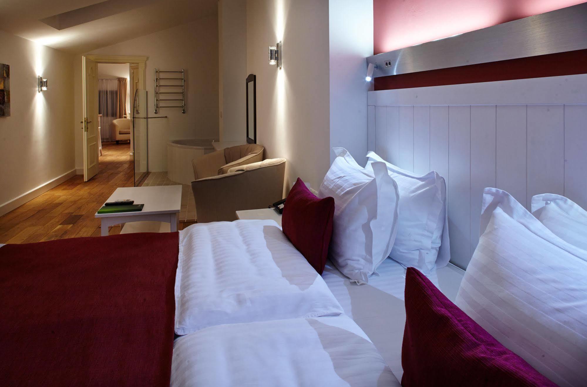 Rudolfo Hotel Lviv Dış mekan fotoğraf